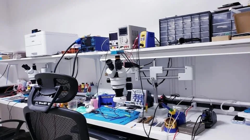 MacBook logic board repair and micro soldering station in Ottawa